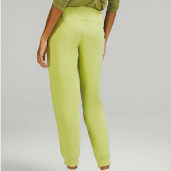 Scuba High-Rise Jogger - Picture 1 of 12